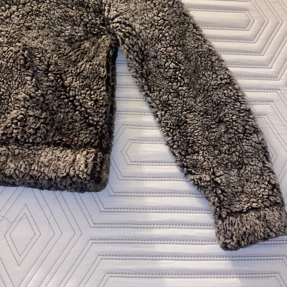 Cropped Sherpa - Picture 3 of 4